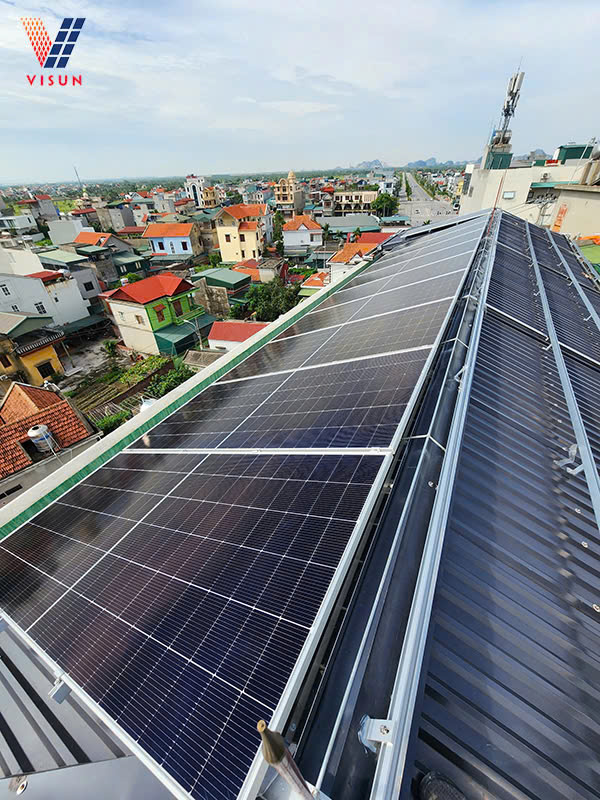 Bàn giao hệ thống điện mặt trời 12Kw 3 pha tối ưu nhà anh Y – Uông Bí, Quảng Ninh
